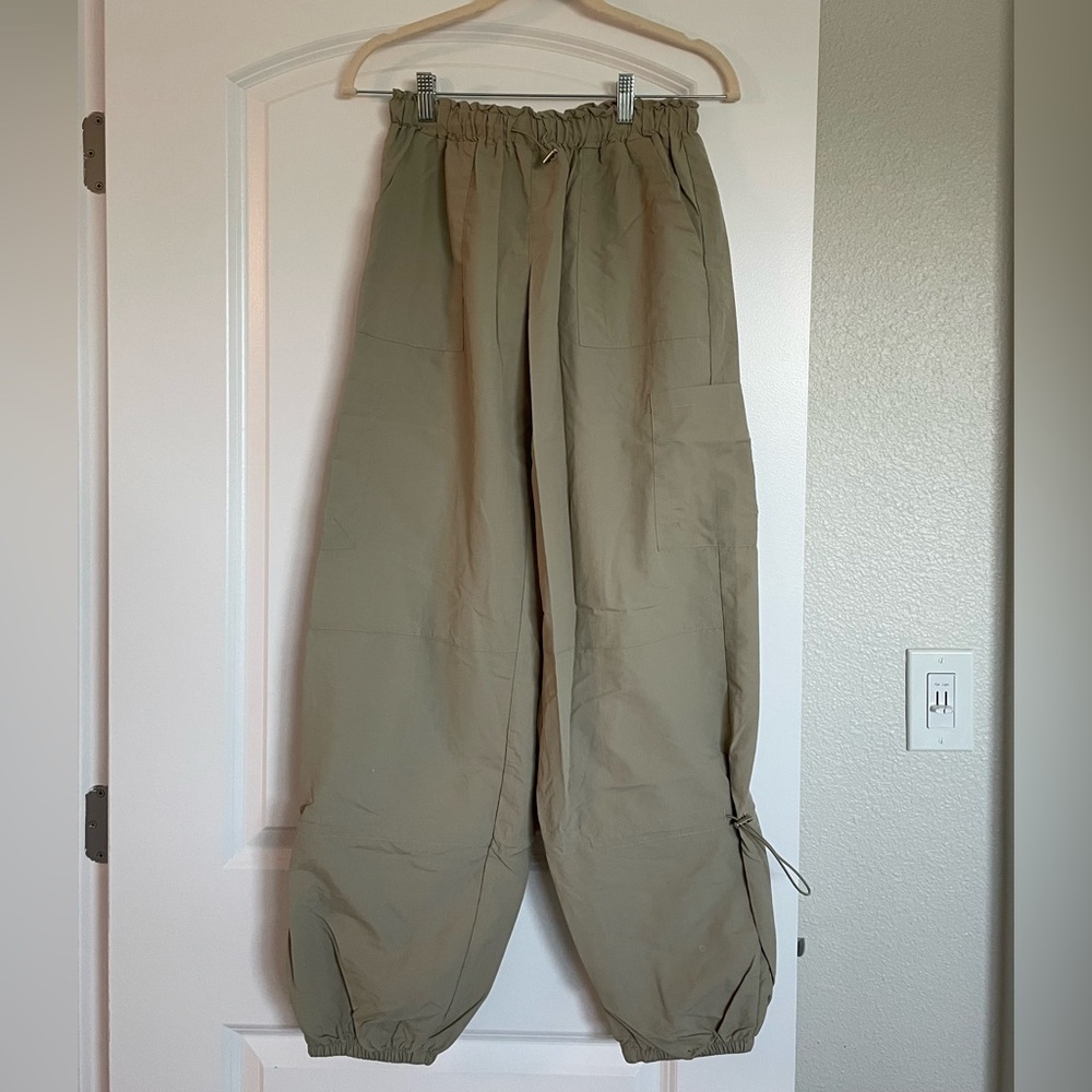 Men's Tan Pants